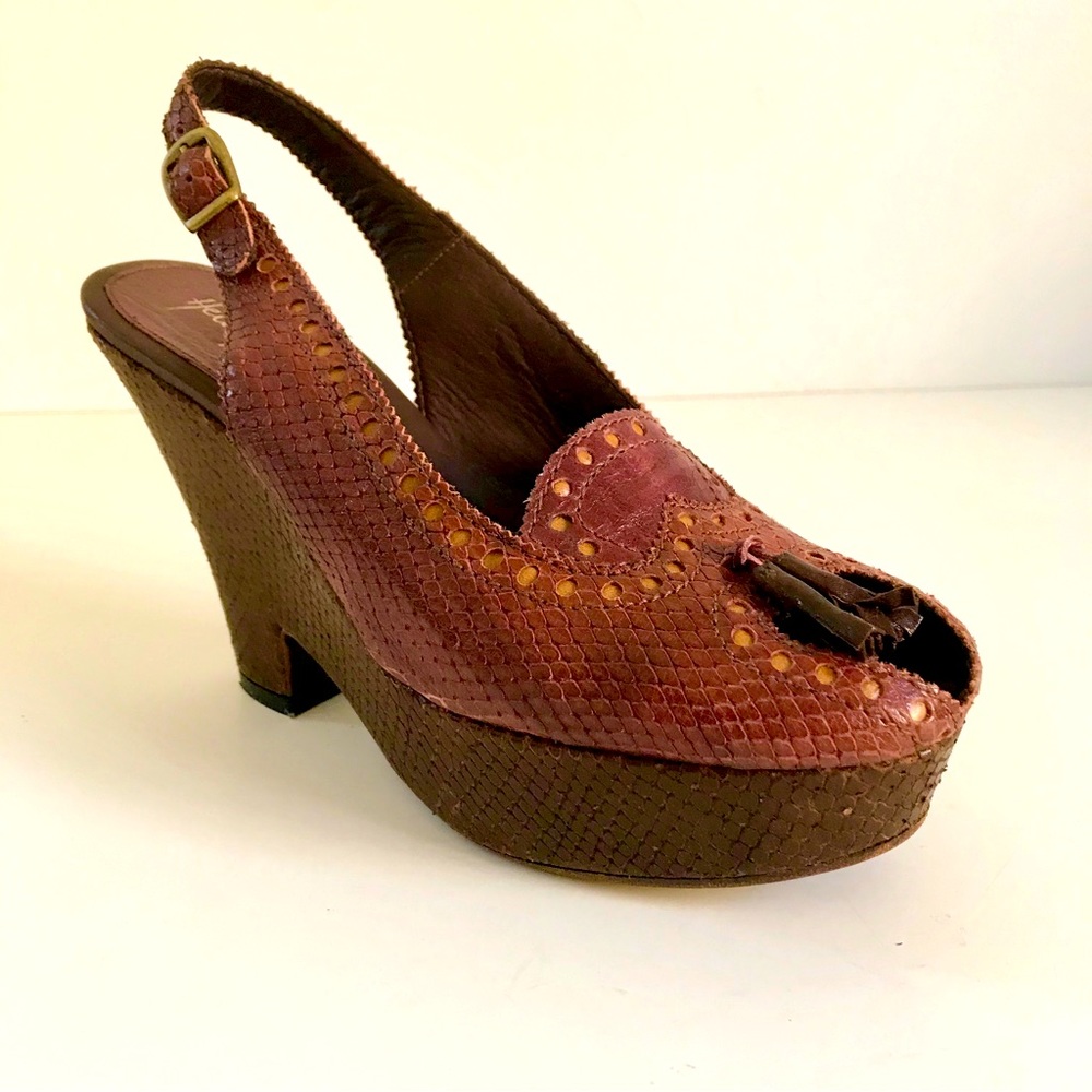 ITALIAN MADE LTD HENRY BEGUELIN REAL SNAKE PLATFORM WEDGE.